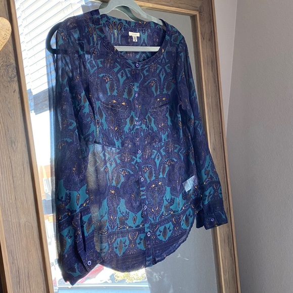 Sheer button down top - Picture 2 of 2